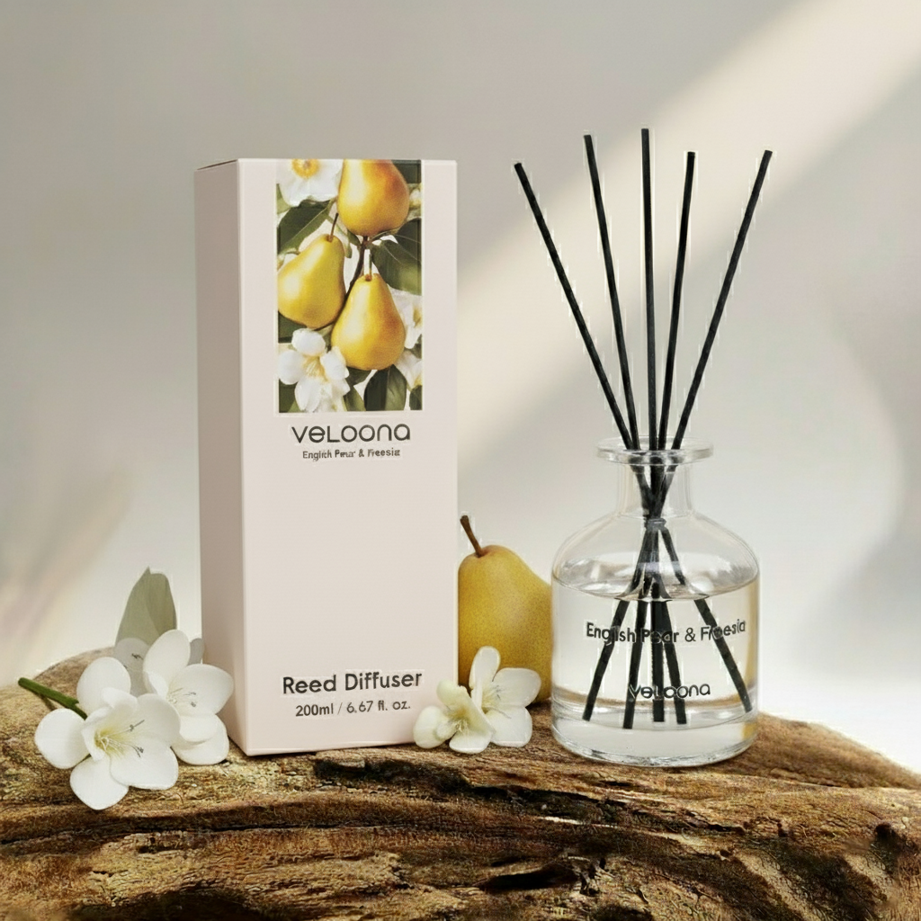 ENGLISH PEAR & FREESIA REED DIFFUSER 200ML - Main Product Image