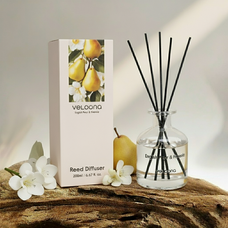 ENGLISH PEAR & FREESIA REED DIFFUSER 200ML - Main Product Image